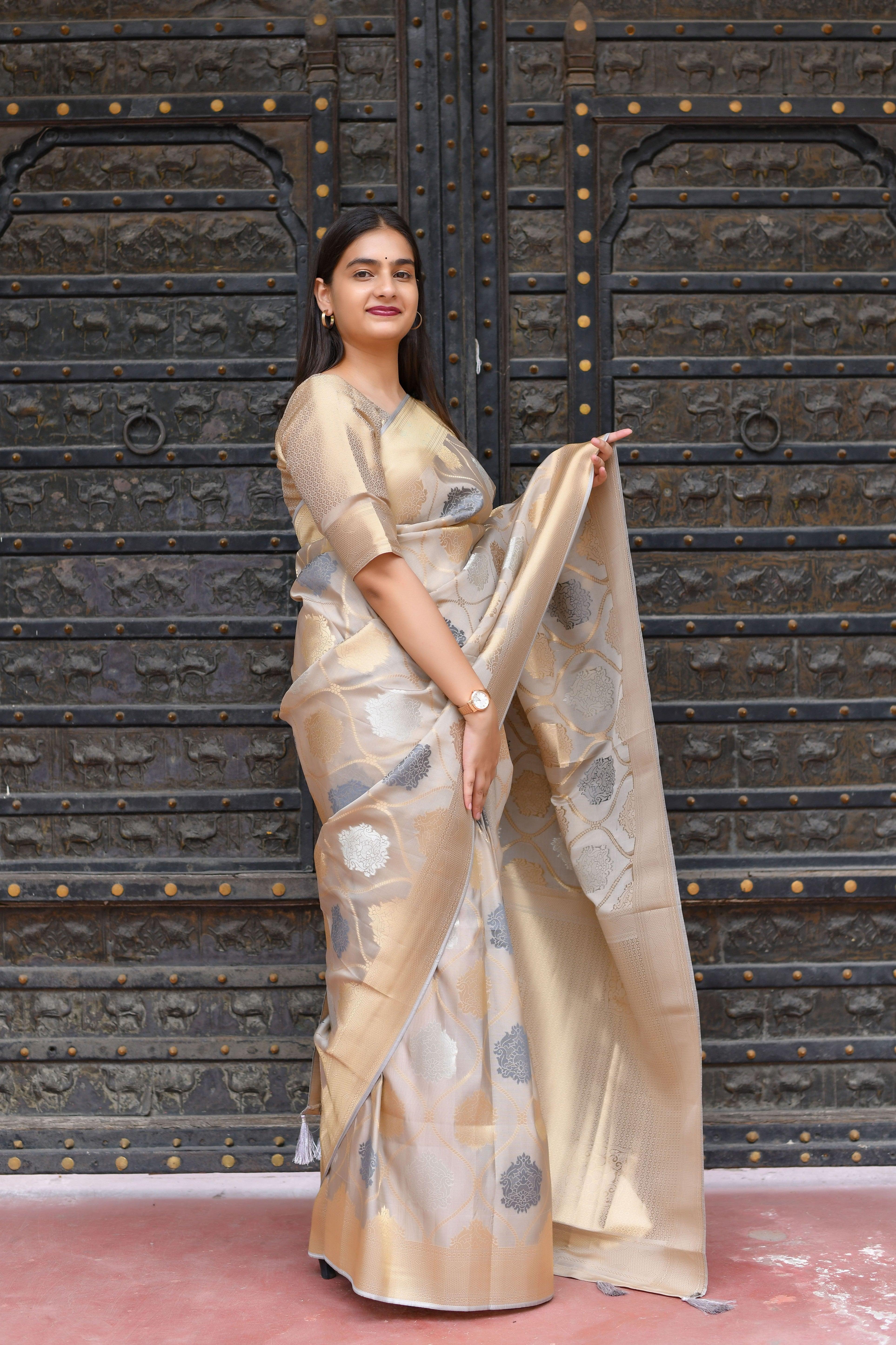 Kavvya Gray Soft & Lightweight Weaving Kora Organza Silk Saree - KAVVYA 