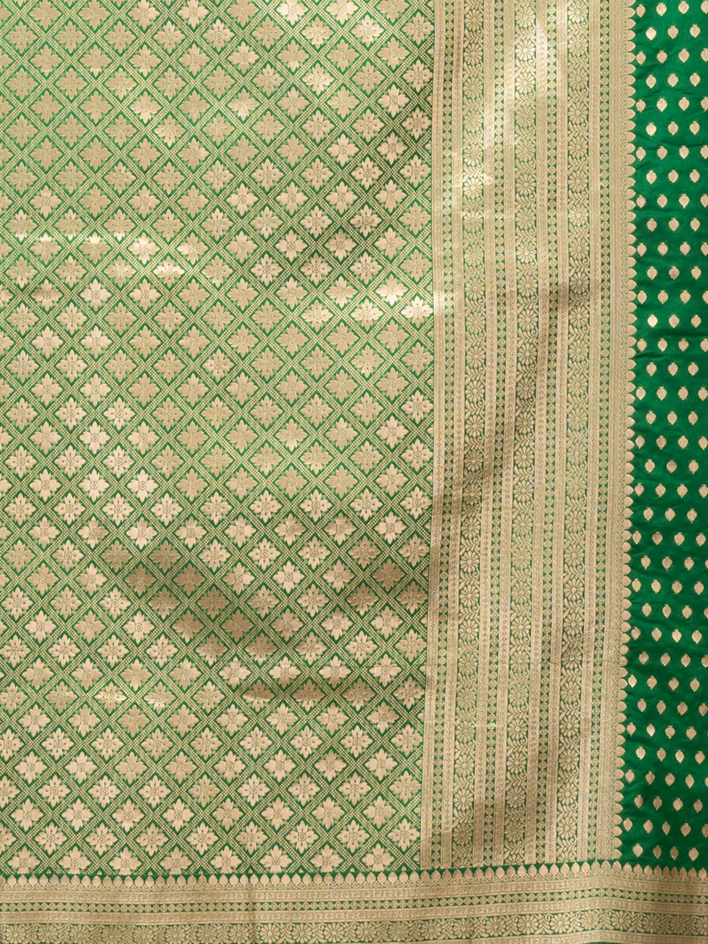 KAVVYA ELEGANT BOTTLE GREEN BANARSI WEAVING SILK SAREE - KAVVYA 