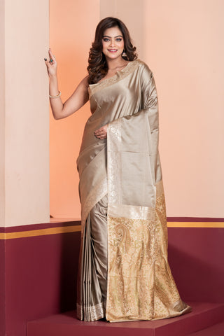 KAVVYA SOFT & LIGHT WEIGHT  SILK GREY SAREE WITH BEAUTIFUL WEAVES IN BORDER AND PALLU WITH MULTICOLOUR RESHAM COMES WITH HEAVY SILK BLOUSE WITH HEAVY WEAVES