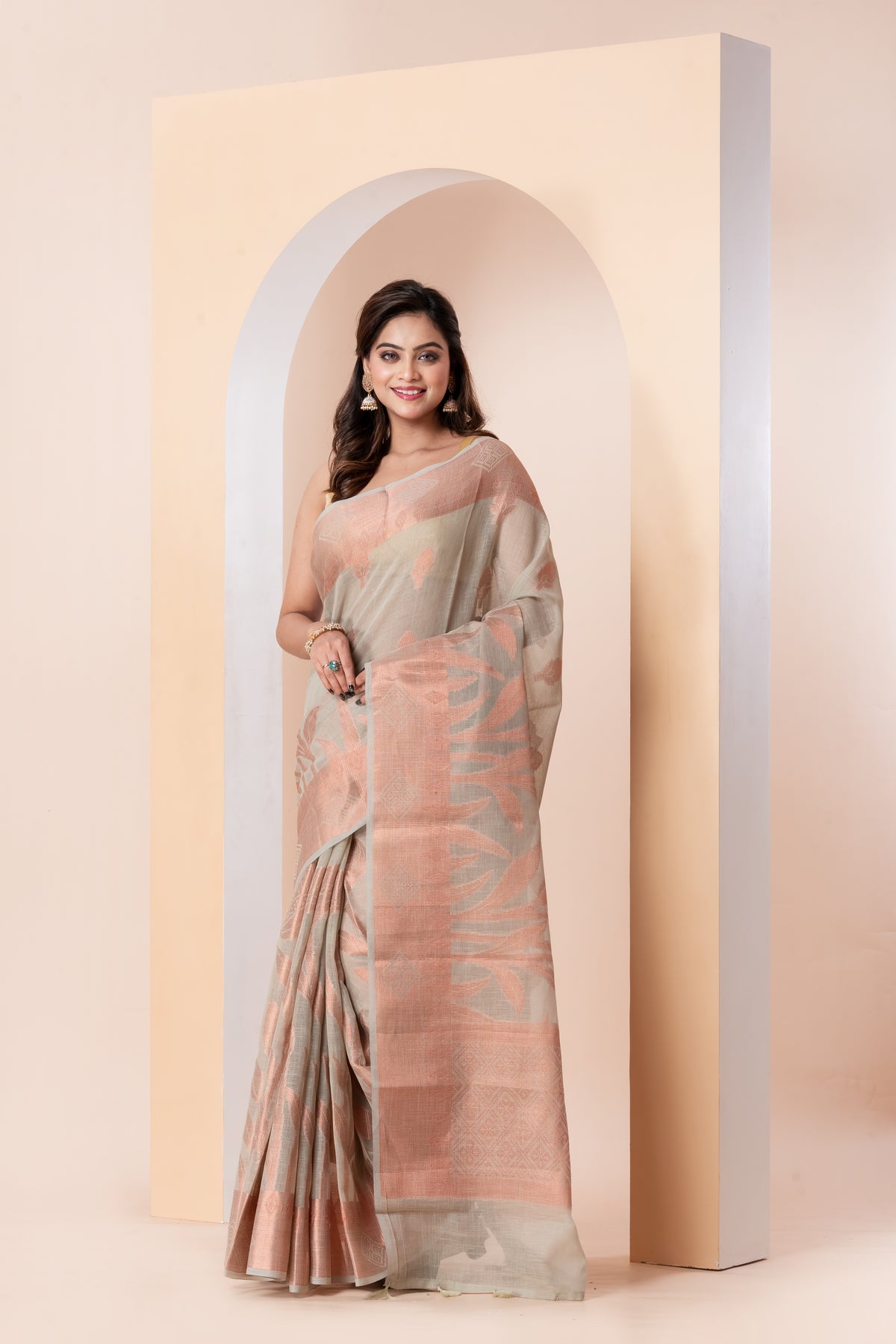 KAVVYA SOFT & LIGHTWEIGHT OFFWHITE COLOUR  HANDLOOM SAREE