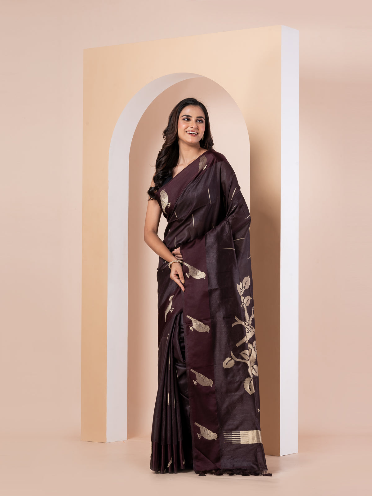 KAVVYA BROWN HANDLOOM SILK SAREE