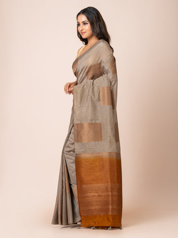 KAVVYA Soft & lighweight GREY color handloom weaving silk saree