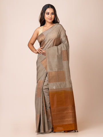 KAVVYA Soft & lighweight GREY color handloom weaving silk saree