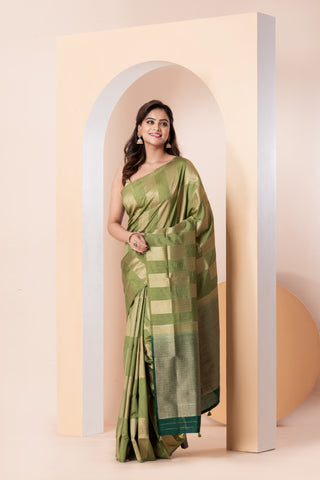KAVVYA SOFT AND LIGHTWEIGHT GREY COLOUR HANDLOOM SAREE