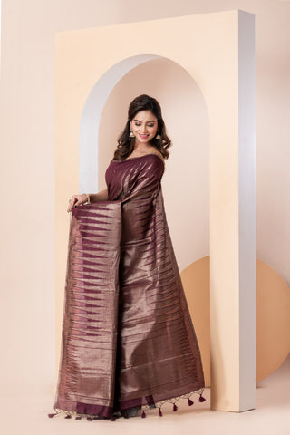 KAVVYA SOFT & LIGHT WEIGHT WINE HANDLOOM SILK GOLDEN ZARI WEAVING SAREE IN TUSSAR FABRIC WITH BEAUTIFUL GEOMETRIC DESIGN ALLOVER THE SAREE COMES WITH BEAUTIFUL WINE HEAVY WEAVING BLOUSE