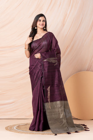 KAVVYA SOFT & LIGHT WEIGHT BOTTLE GREE HANDLOON TUSSAR SILK SAREE WITH BEAUTIFUL ROSE MOTIFS IN THE BODY COMES WITH CONTRAST PALLU N BLOUSE