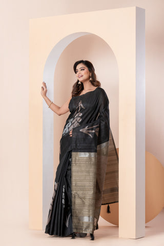 KAVVYA SOFT & LIGHT WEIGHT BOTTLE GREEN HANDLOOM WEAVED SAREE WITH BRONZE FLORAL MOTIF ALL OVER THE SAREE WITH CONTRAST OLIVE GREEN PALLU AND BLOUSE