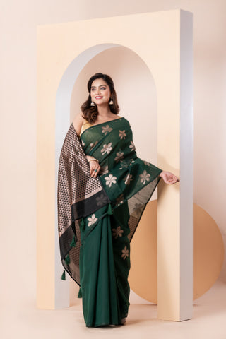 KAVVYA SOFT &amp; LIGHT WEIGHT GREEN HANDLOOM WEAVED SAREE WITH BEAUTIFUL BIG FLORAL MOTIFS ALL OVER THE SAREE