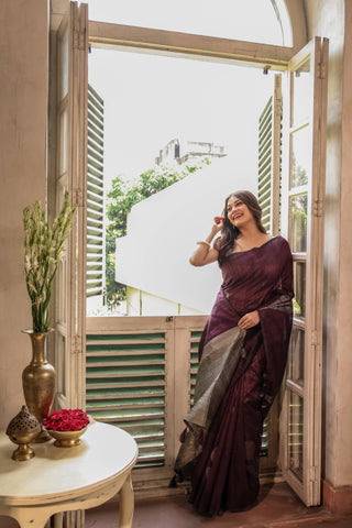 KAVVYA SOFT & LIGHT WEIGHT WINE HANDLOON WEAVING TUSSAR SAREE WITH BEAUTIFUL BIG FLORAL MOTIFS IN SILVER ZARI WITH CONTRAST PALLU AND BLOUSE