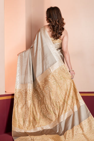 KAVVYA SOFT & LIGHT WEIGHT  SILK GREY SAREE WITH BEAUTIFUL WEAVES IN BORDER AND PALLU WITH MULTICOLOUR RESHAM COMES WITH HEAVY SILK BLOUSE WITH HEAVY WEAVES