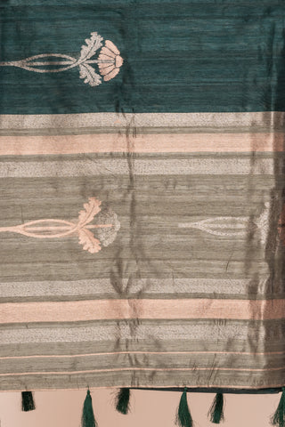 KAVVYA SOFT & LIGHT WEIGHT DARK GREEN HANDLOON WEAVING TUSSAR SAREE WITH BEAUTIFUL BIG FLORAL MOTIFS IN SILVER ZARI WITH CONTRAST PALLU AND BLOUSE