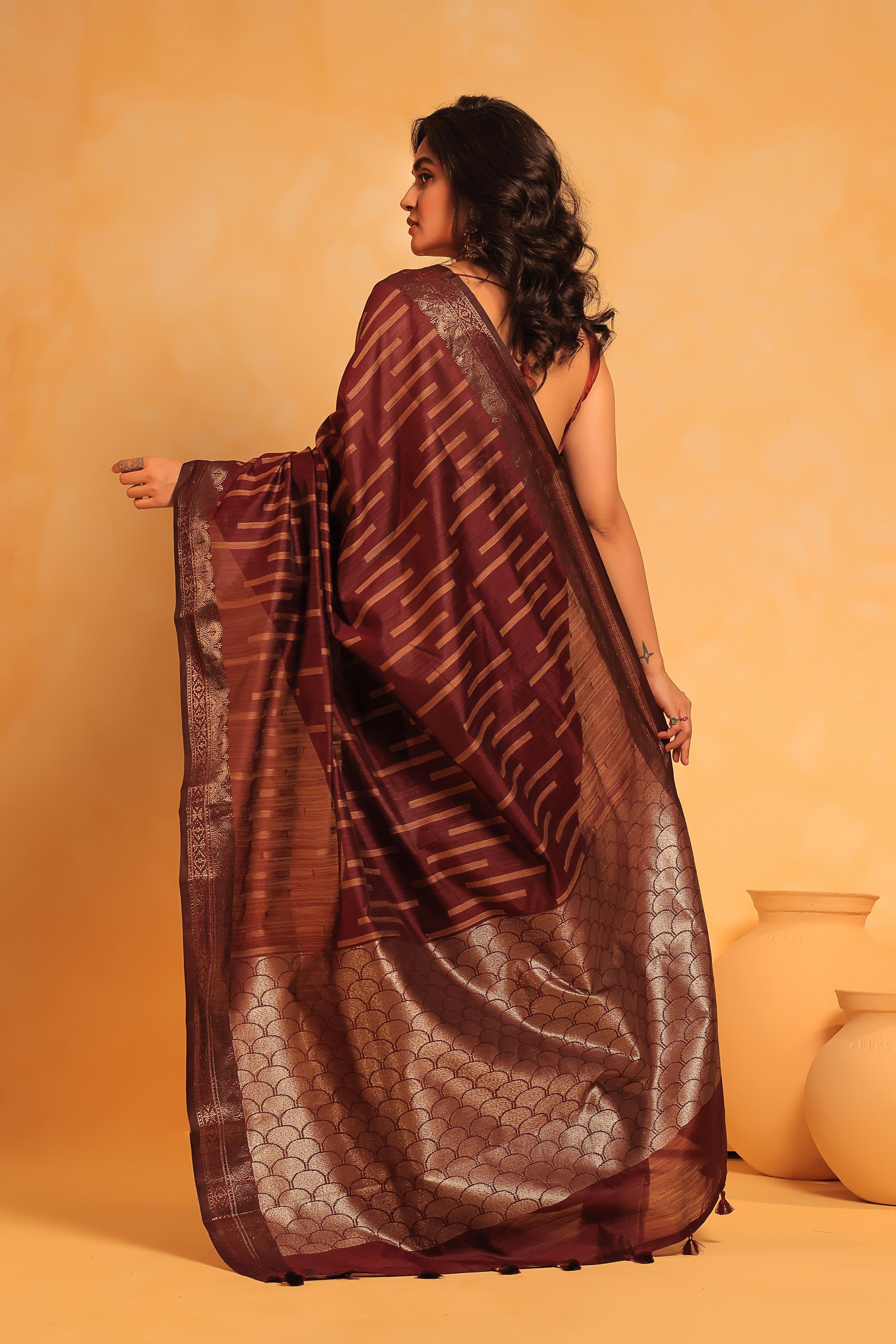 KAVVYA soft & lightweight magenta color benarasi handloom saree - KAVVYA 