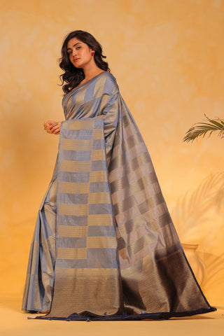 KAVVYA soft & lightweight blue color benarasi handloom saree - KAVVYA 