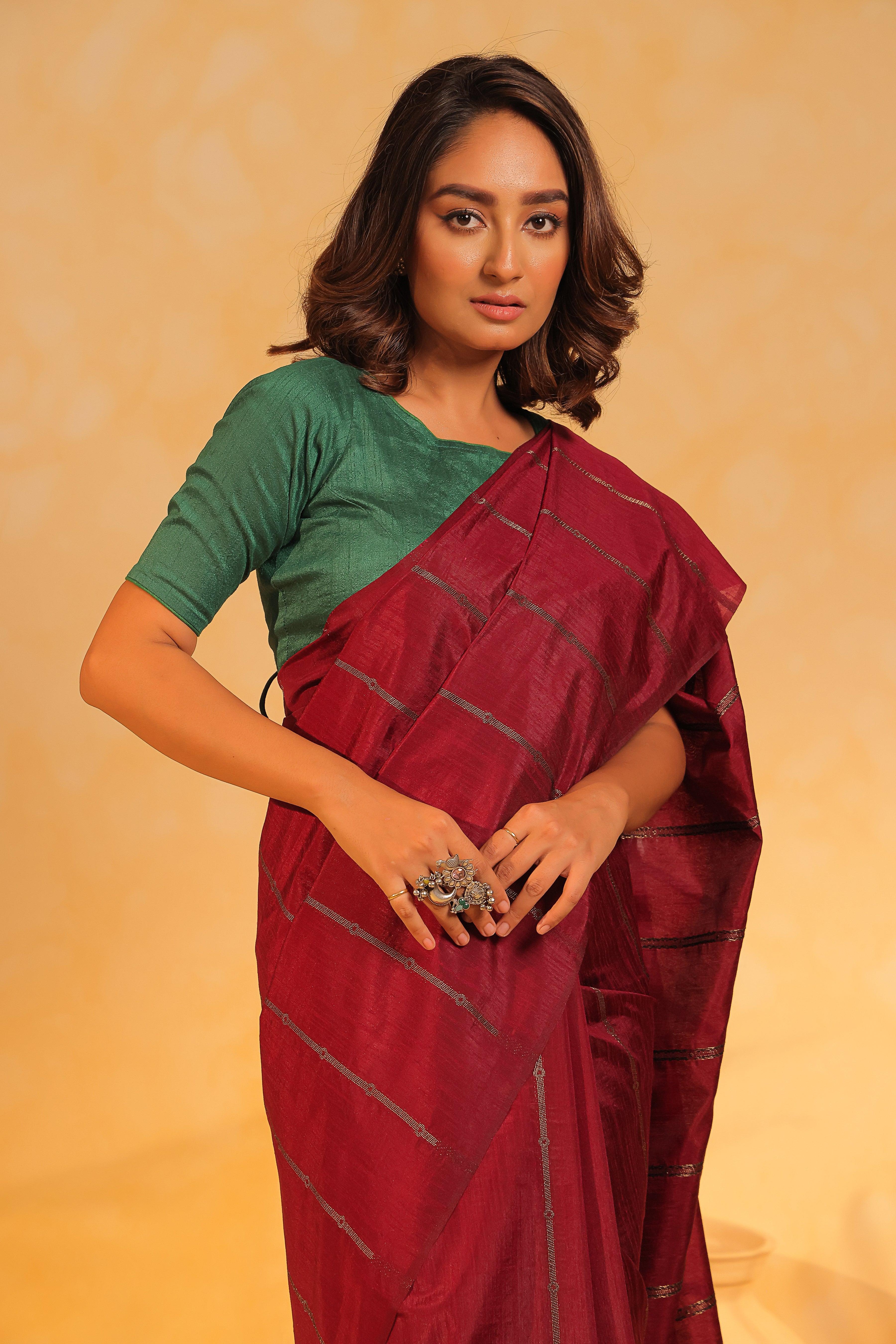 KAVVYA soft & lightweight magenta color benarasi handloom saree - KAVVYA 