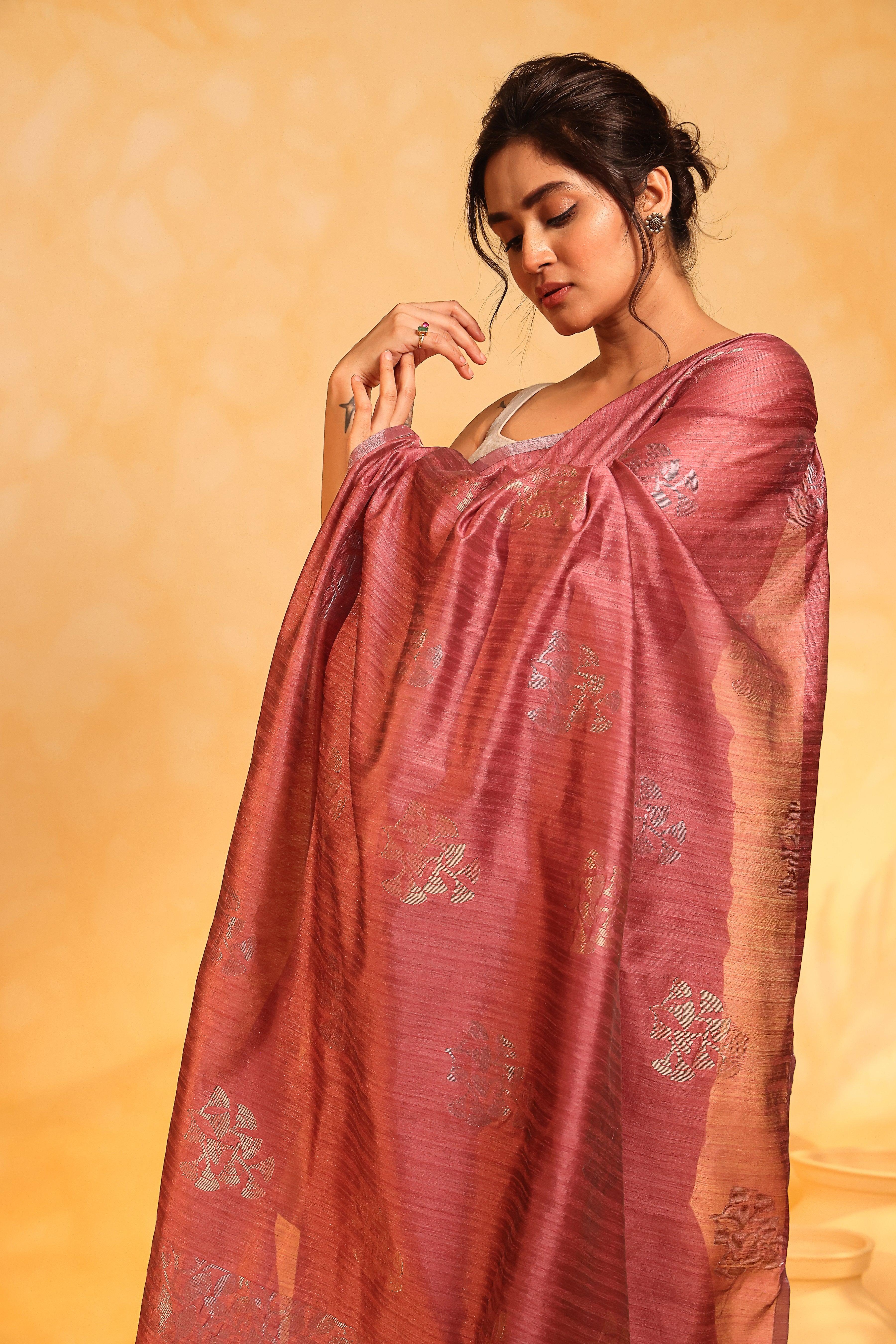 KAVVYA soft & lightweight onion pink color benarasi handloom saree - KAVVYA 