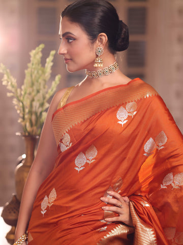KAVVYA SOFT & LIGHT WEIGHT PURE COPPER SILK SAREE WITH BEAUTIFUL GOLD N SILVER ZARI FLORAL MOTIFS IN SAREE